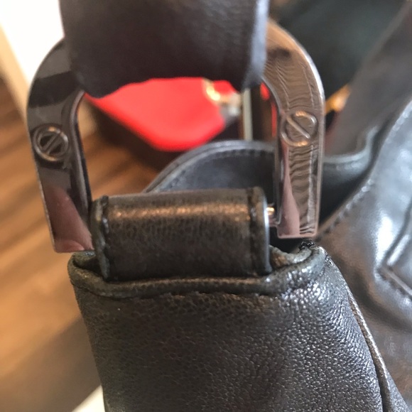 🎉Last Mark down Beautiful Tory Burch very soft Black Leather Dena, gently used! - Picture 5 of 8